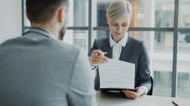 Despedir a un trabajador con contrato indefinido en Huesca